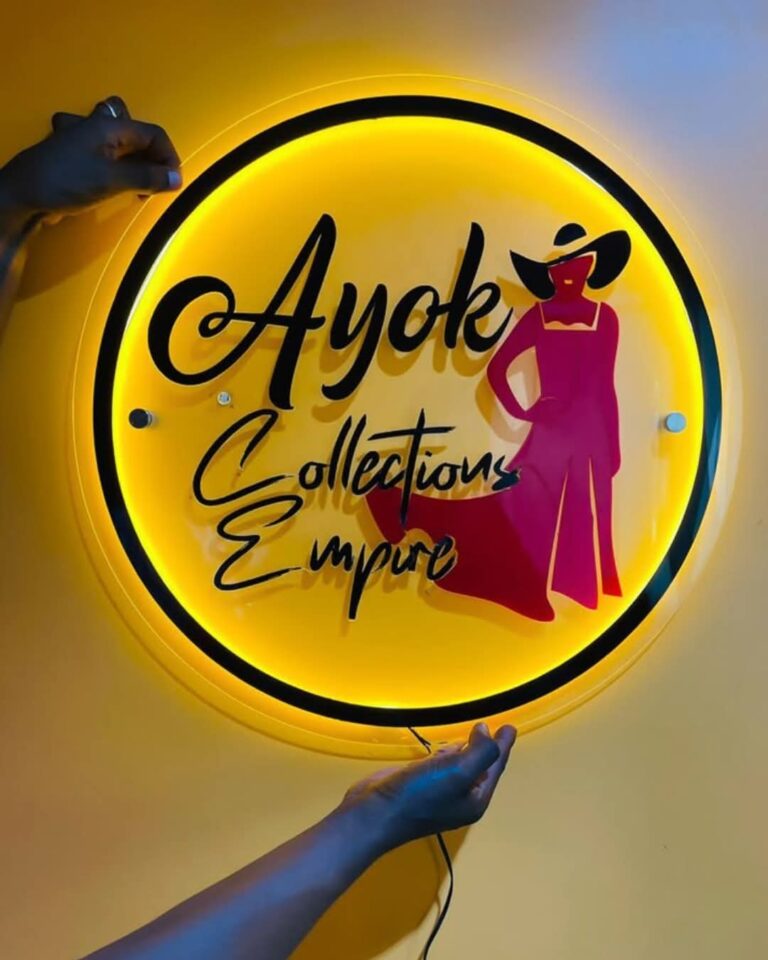 Round yellow LED 2D board for a fashion boutique